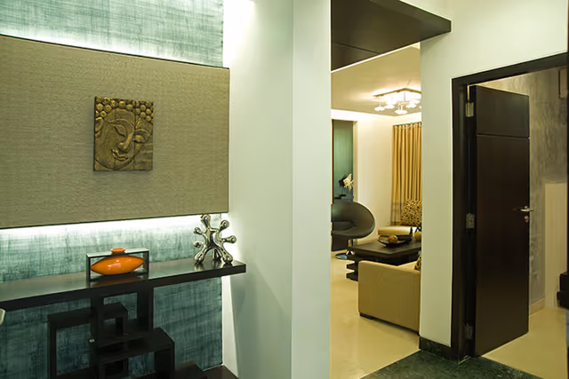 Apollo DB City – private entrance foyer of the sample flat